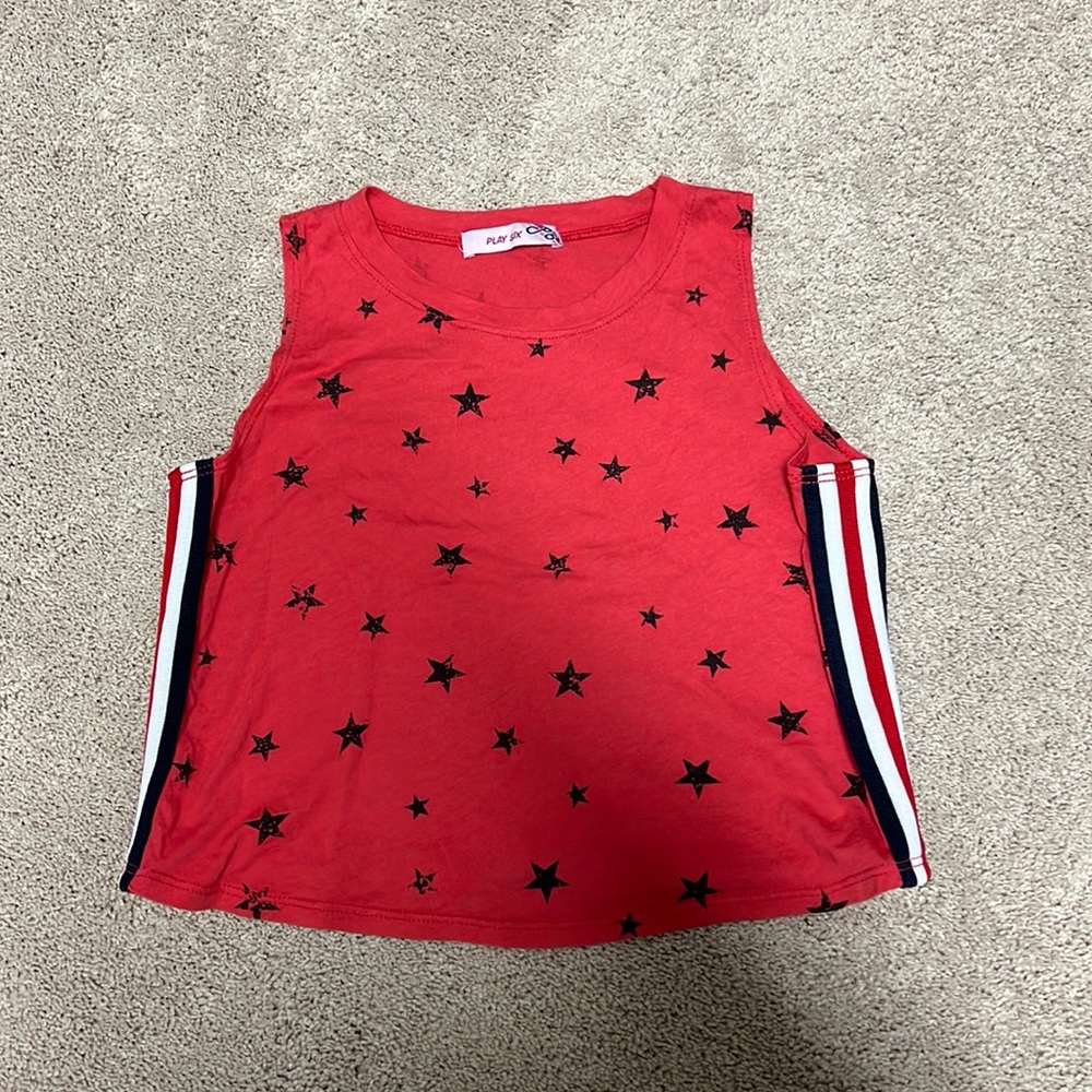 Play Six red star tank